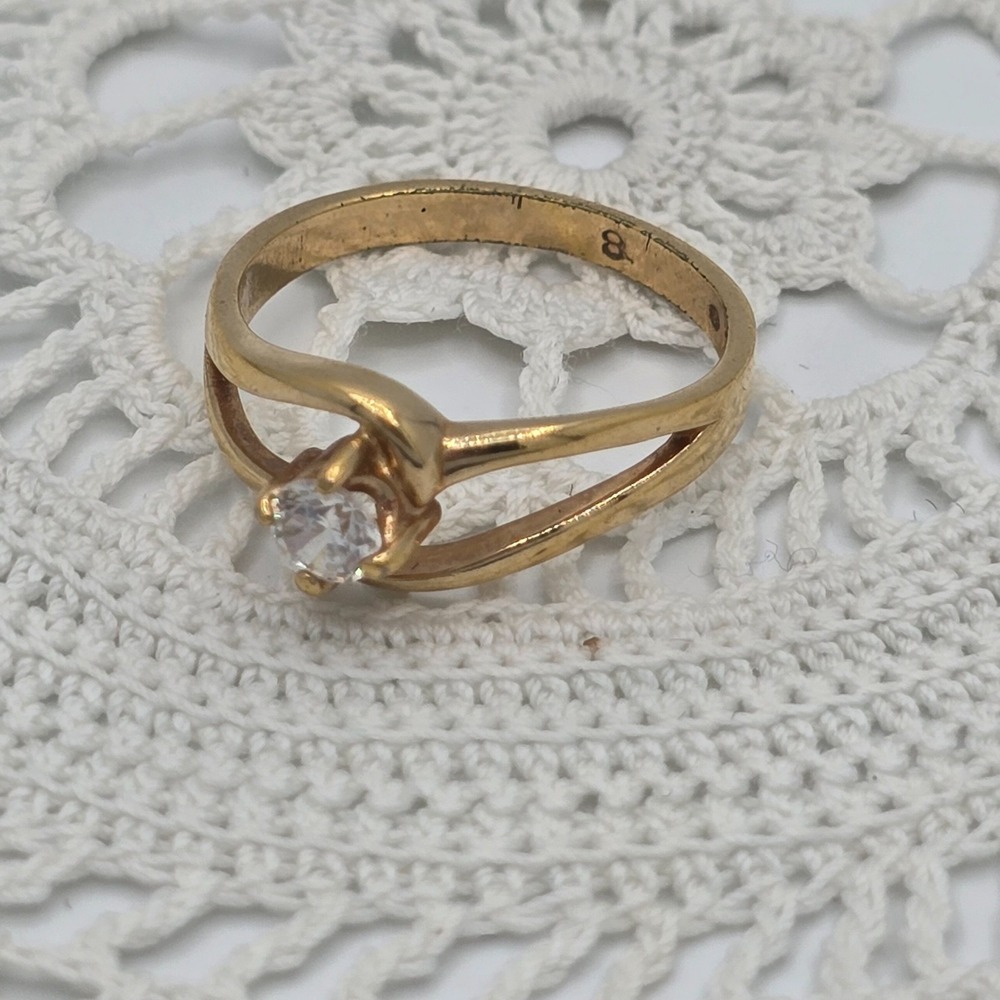 Vintage Estate Solitaire Ring Size 7.5 Cocktail Gold tone Rhinestone Korea B - Picture 7 of 9
